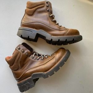 Vintage ALDO Brown Leather Tractor Sole Chunky Heel Lace Up Boots Womens sz 7.5